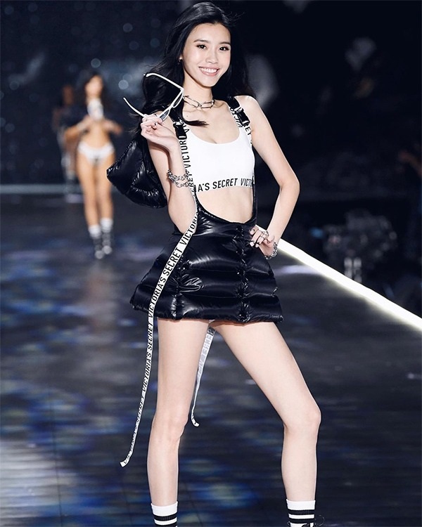 Cựu thiên thần nội y Hề Mộng Dao sinh con thứ hai - 3 Cựu thiên thần nội y Hề Mộng Dao sinh con thứ hai - 3