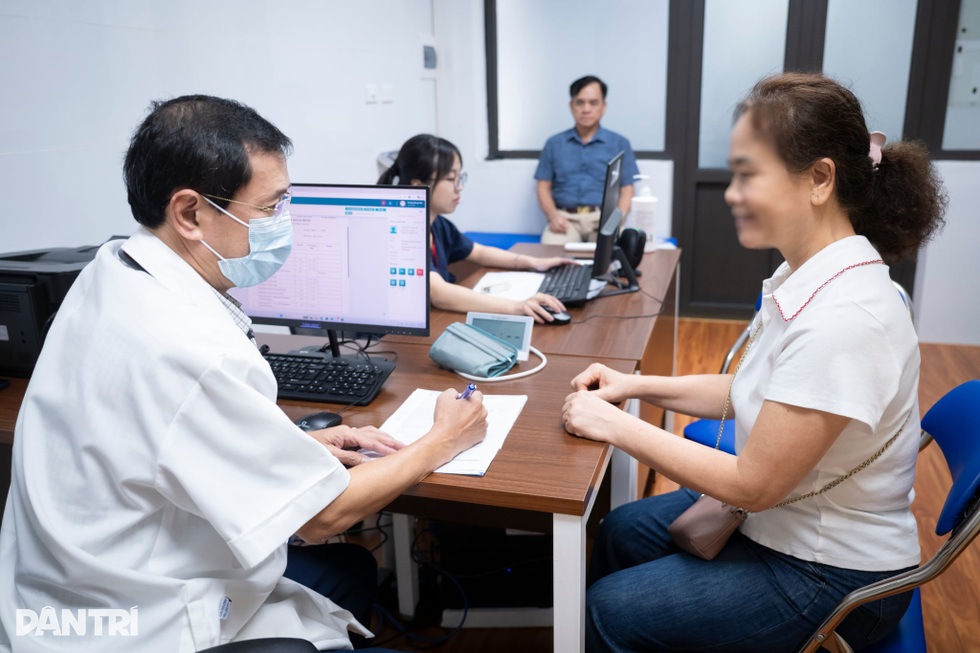 Cảnh chưa từng thấy ở cơ sở y tế phường của Hà Nội - 9