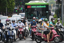 Vì sao Hà Nội dỡ biển báo làn đường buýt nhanh BRT?