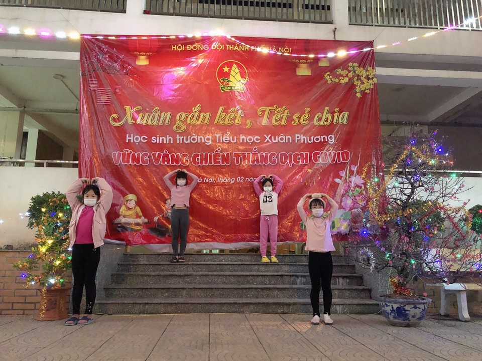 Kịch bản giao thừa của học sinh khu cách ly Trường tiểu học Xuân Phương - 9 Kịch bản giao thừa của học sinh khu cách ly Trường tiểu học Xuân Phương - 9