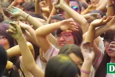 Trọng Hiếu Idol "đốt cháy" sân khấu "đường chạy sắc màu"