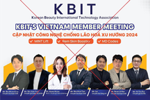 Công an TPHCM đột kích hội thảo trái phép có "Mr. Lee" dạy xóa nọng cằm