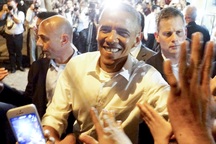 Tổng thống Obama đến quán bình dân thưởng thức bún chả Hà Nội