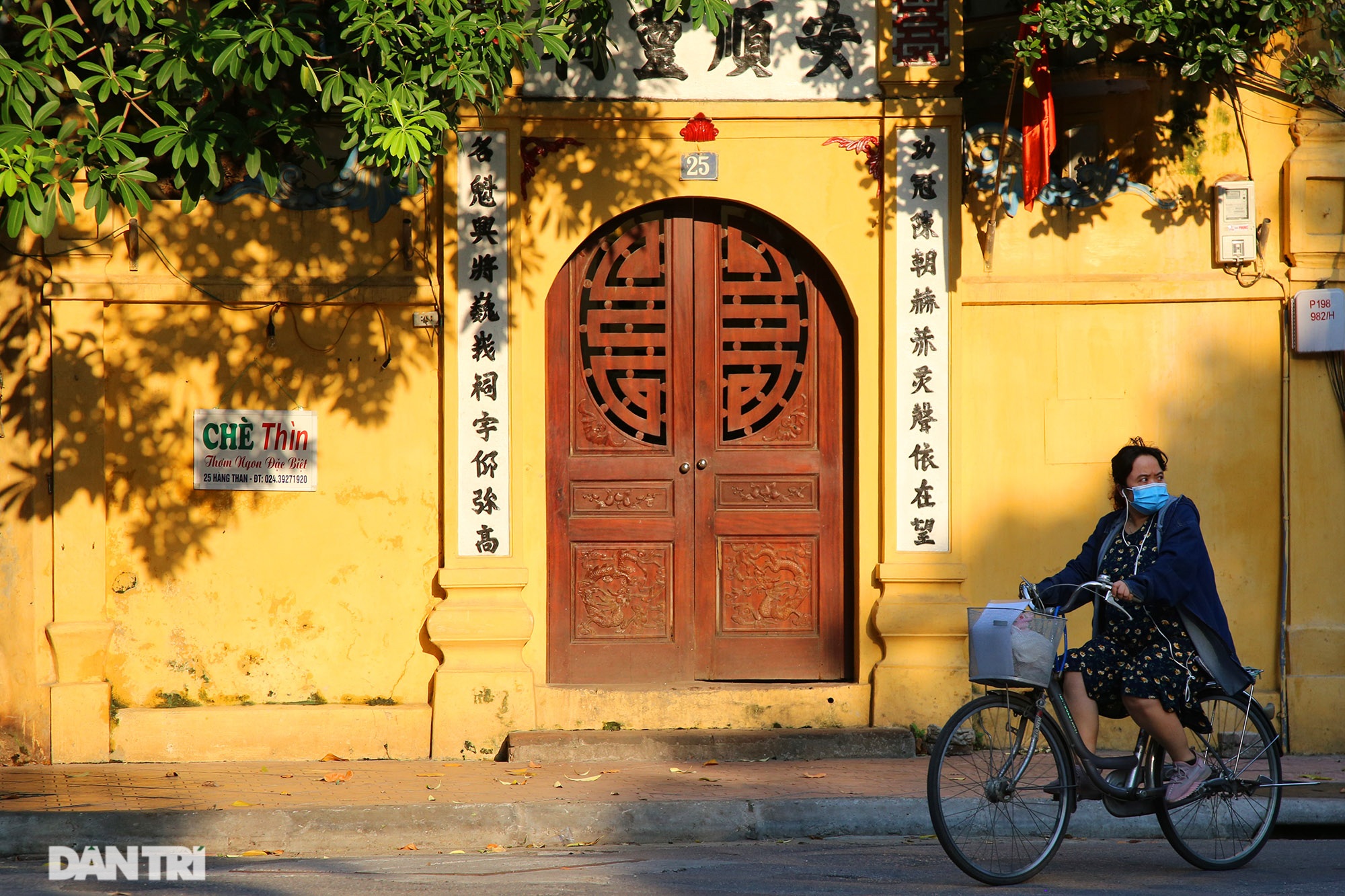 Cảnh sắc Hà Nội thay đổi khi thời tiết chuyển sang mùa thu - 6 Cảnh sắc Hà Nội thay đổi khi thời tiết chuyển sang mùa thu - 6
