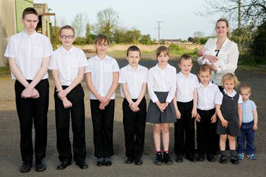 Bị bác sĩ chẩn đoán vô sinh, vẫn cho ra đời... chục đứa