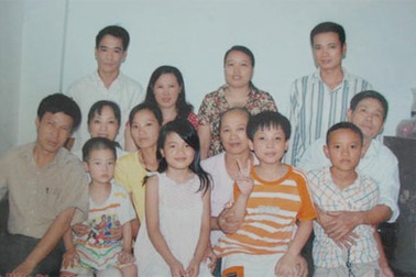 Cha tìm được con gái bị thất lạc xứ người nhờ... thơ