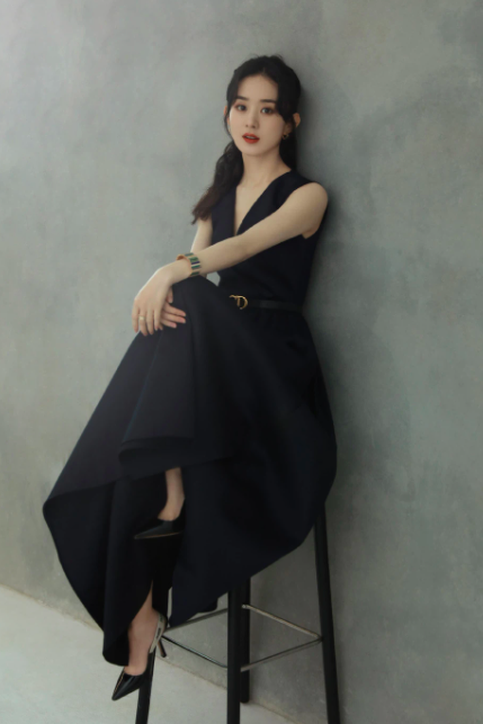 Triệu Lệ Dĩnh cuốn hút với thần thái vạn người mê - 6