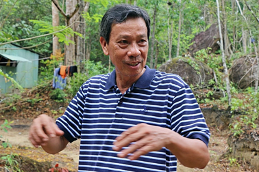 Ông cán bộ tiêu tán cả gia sản vì đàn chó "tài sản quốc gia"