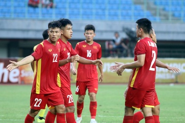 10 người U19 Việt Nam thắng đậm U19 Brunei