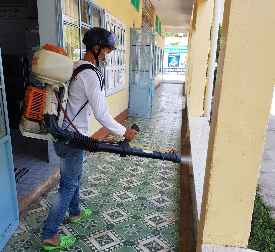 Khẩn trương dọn dẹp nội trú, vệ sinh trường lớp đón học sinh - 7 Khẩn trương dọn dẹp nội trú, vệ sinh trường lớp đón học sinh - 7