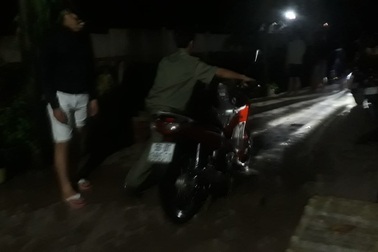 3 thanh niên bị nước cuốn trôi xuống suối sau cơn mưa lớn