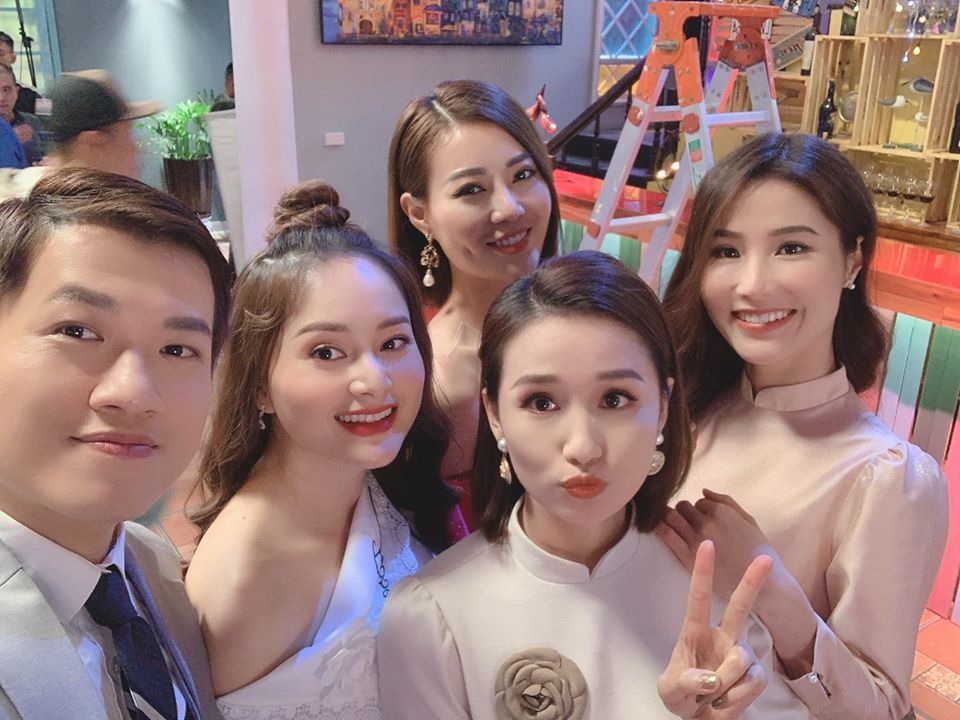 NSND Hoàng Dũng, Lan Hương lần đầu trổ tài ca hát cùng dàn diễn viên đình đám - 16 NSND Hoàng Dũng, Lan Hương lần đầu trổ tài ca hát cùng dàn diễn viên đình đám - 16