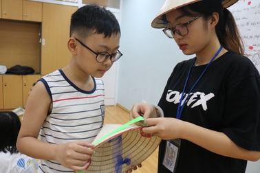 Mê tít trại hè “Chong chóng tre” của học sinh Hà Nội