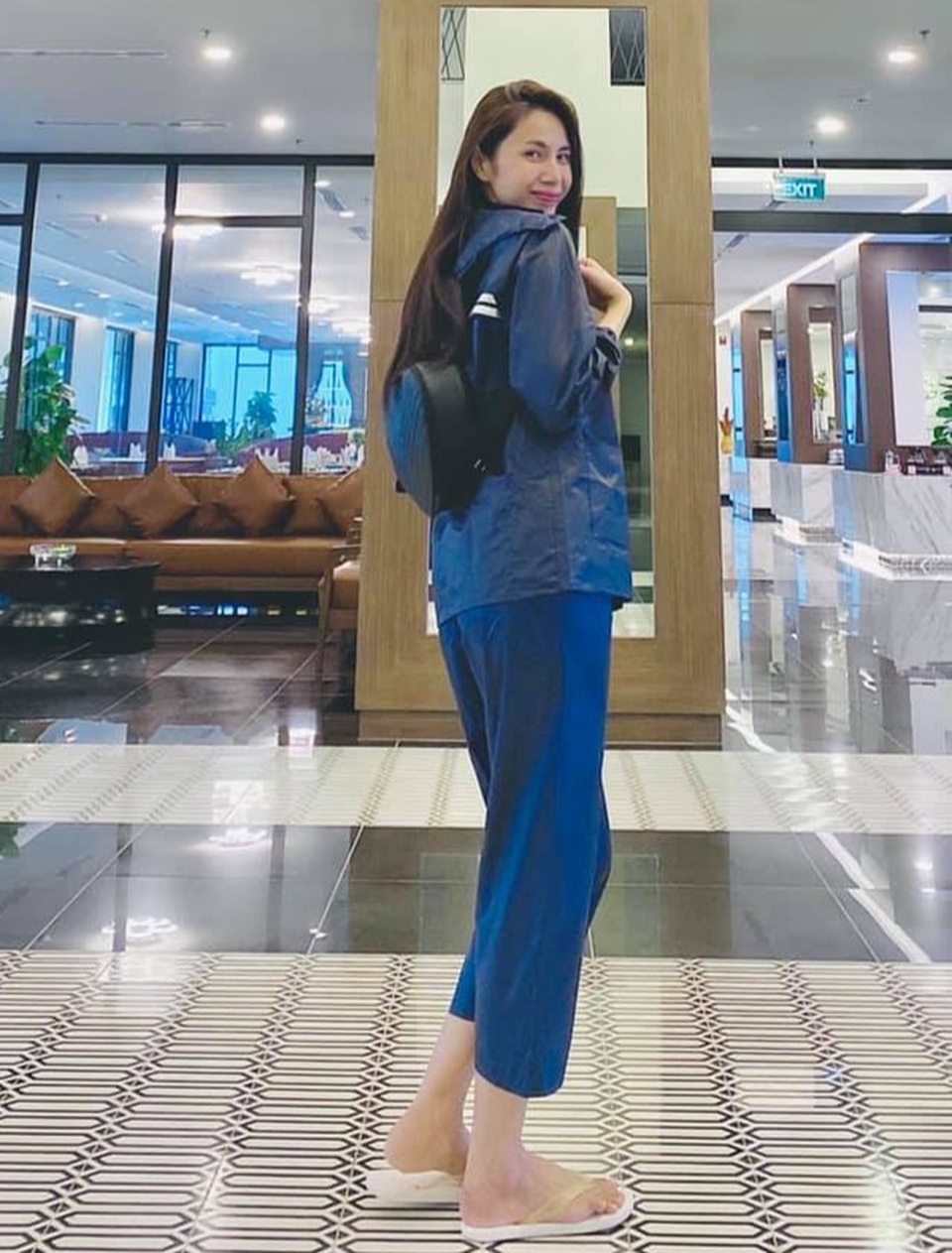 Thủy Tiên “dằn mặt” và đòi lại 3 triệu tiền cho người dân bị kẻ xấu ăn chặn - 2 Thủy Tiên “dằn mặt” và đòi lại 3 triệu tiền cho người dân bị kẻ xấu ăn chặn - 2
