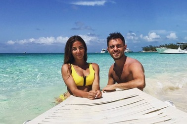 Bất ngờ với tình mới xinh đẹp, nóng bỏng của ngôi sao Man City