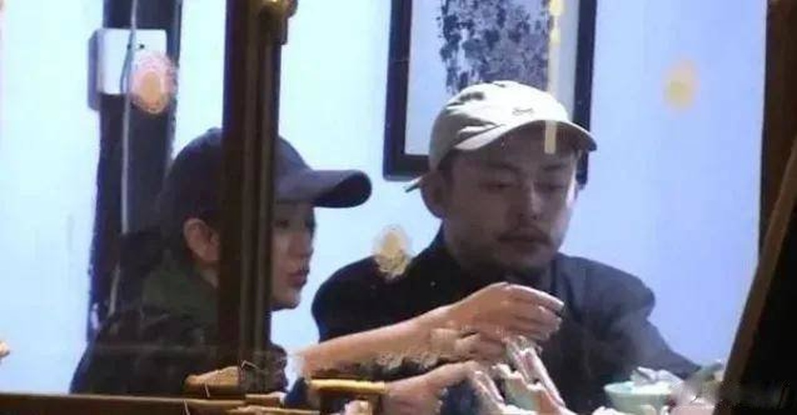Châu Tấn đưa bạn trai kém 13 tuổi về ra mắt gia đình - 2 Châu Tấn đưa bạn trai kém 13 tuổi về ra mắt gia đình - 2