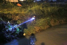 Bé trai 4 tuổi bị nước cuốn xuống cống mất tích