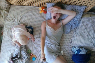 Một ngày của “bà mẹ bỉm sữa” nước ngoài