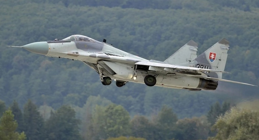 Slovakia tố thủ tướng tiền nhiệm vi hiến vì tặng tiêm kích cho Ukraine - 1 Slovakia tố thủ tướng tiền nhiệm vi hiến vì tặng tiêm kích cho Ukraine - 1