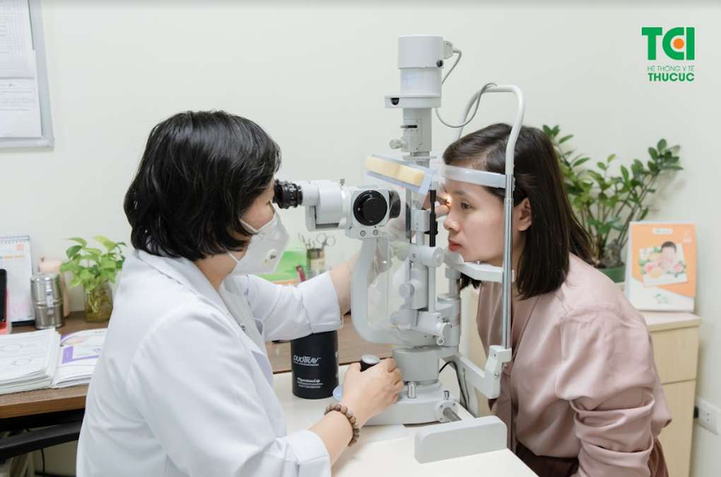Nguy cơ nhược thị do đeo kính không đúng với độ cận của mắt - 1 Nguy cơ nhược thị do đeo kính không đúng với độ cận của mắt - 1