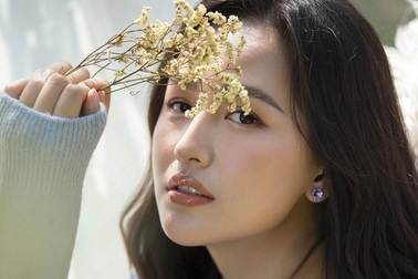 Mai Phương Thúy: “Vẻ đẹp ngây thơ không giống “tâm địa tính toán” của tôi”