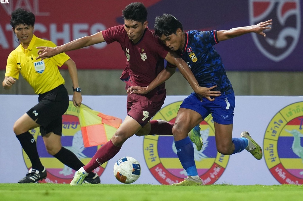 Đội tuyển Lào bất ngờ cầm hòa Thái Lan ngay trước AFF Cup - 1