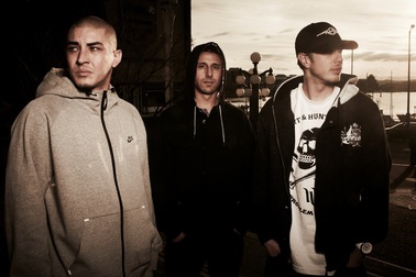 Diễn viên tử nạn khi quay MV ca nhạc