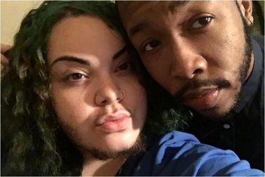 Cô gái có râu vẫn được bạn trai khen xinh