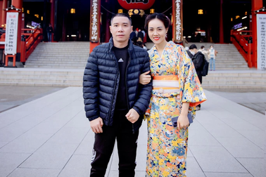 Xúc động hình ảnh NSND Công Lý luyện tập viết chữ mỗi ngày sau cơn bạo bệnh