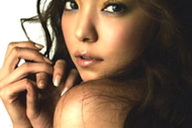 Namie Amuro sở hữu gương mặt đẹp nhất Nhật Bản