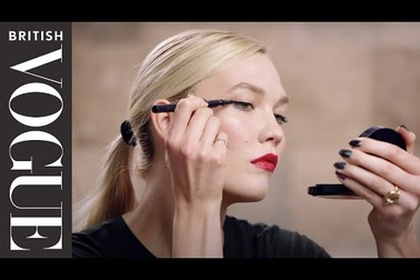 Karlie Kloss hướng dẫn trang điểm