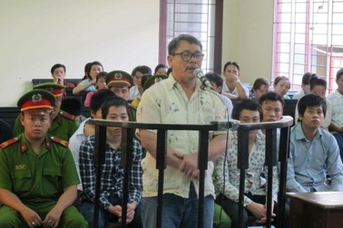 Đề nghị truy tố người môi giới "chạy án" cho nhóm đại náo bệnh viện