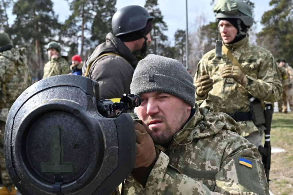 Mỹ cạn kiệt vũ khí viện trợ cho Ukraine - 1 Mỹ cạn kiệt vũ khí viện trợ cho Ukraine - 1