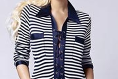 "Paris là ai thế?"