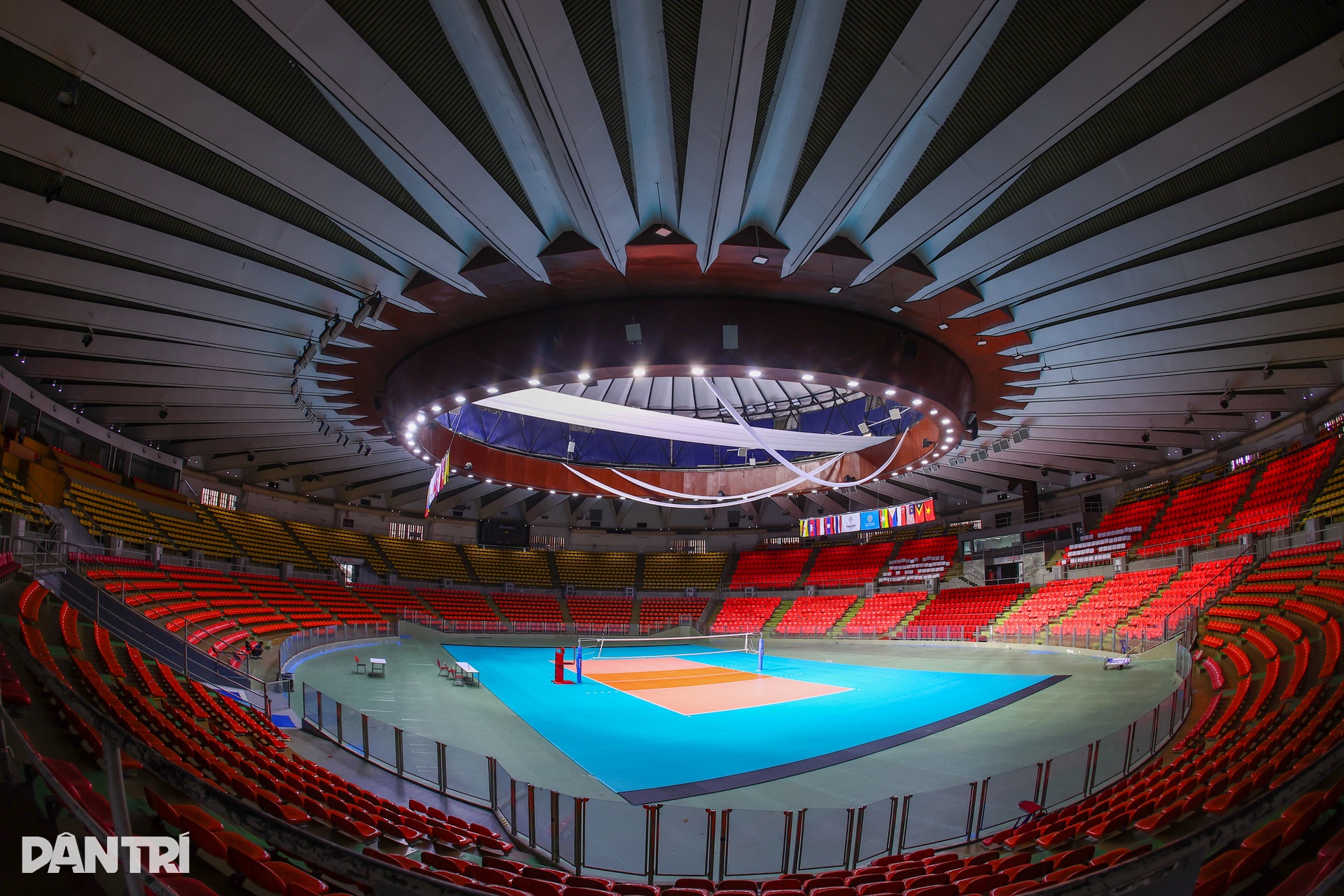 ກິລາຊີເກມ 33 ສະໜາມ ເຜີຍຄວາມງາມກ່ອນພິທີເປີດ - 3 Dàn nhà thi đấu SEA Games 33 hé lộ vẻ đẹp trước giờ khai mạc - 3