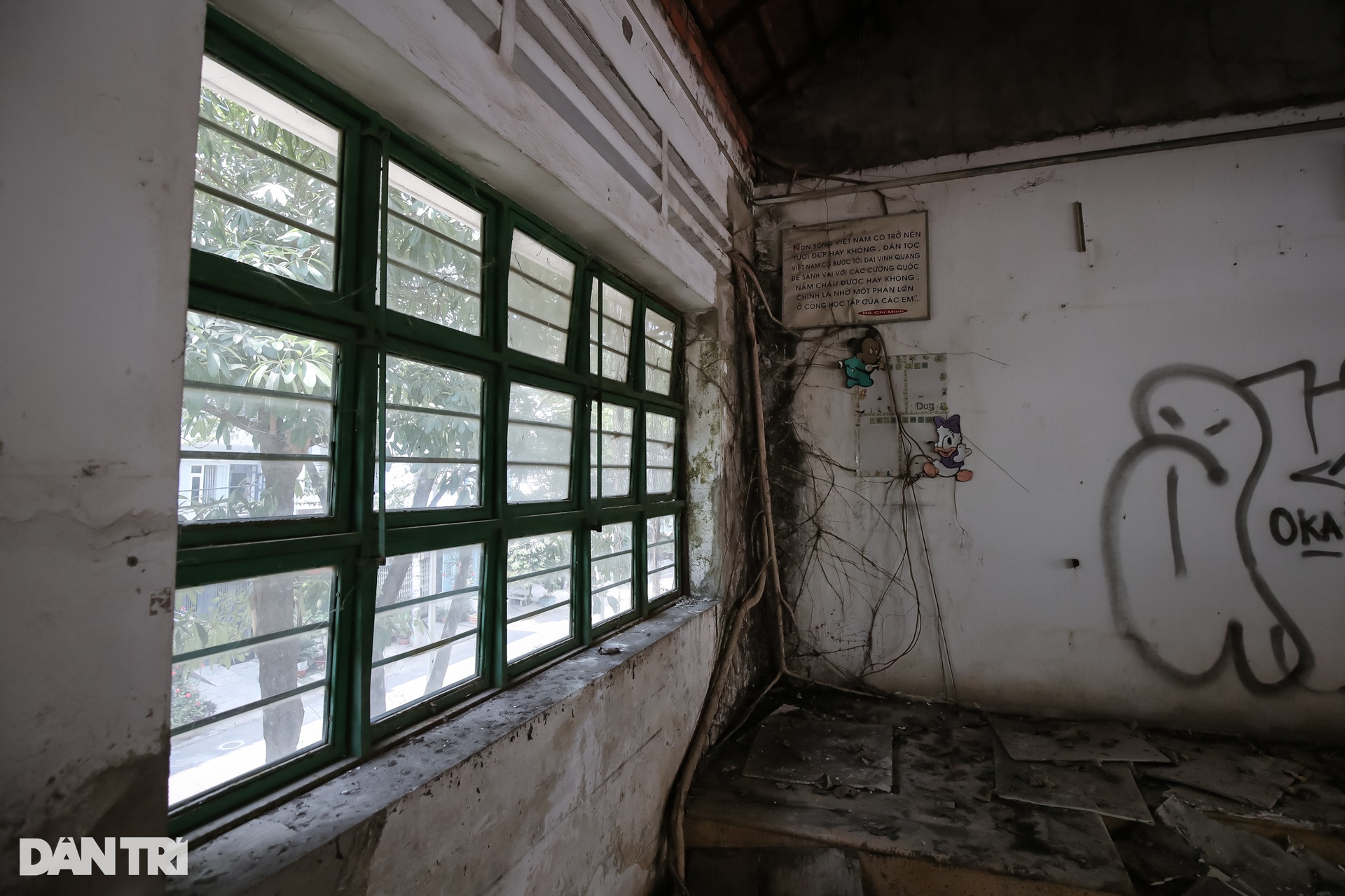 Ngôi trường xây gần 20 tỷ đồng, bỏ hoang 15 năm ở TPHCM - 5 Ngôi trường xây gần 20 tỷ đồng, bỏ hoang 15 năm ở TPHCM - 5