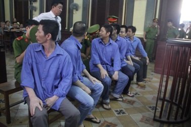 “Trùm” bảo kê Bến xe Miền Đông kêu oan, khai bị điều tra viên đánh đập