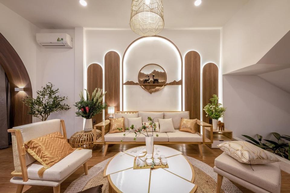 Ngôi nhà ở Tiền Giang biến hình đẹp lung linh sau màn thay áo mới - 2 Ngôi nhà ở Tiền Giang biến hình đẹp lung linh sau màn thay áo mới - 2