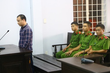 Hoãn xét xử vụ tài xế container lấn trái tông chết 5 người