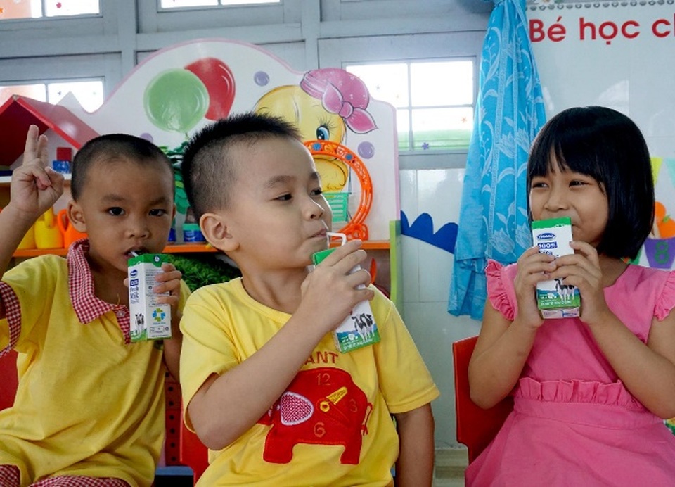 Năm học mới, Bình Định tích cực triển khai sữa học đường - 1 Năm học mới, Bình Định tích cực triển khai sữa học đường - 1