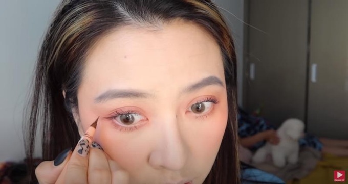 Mai Hương dạy makeup &quot;hack tuổi&quot; cho nàng làm &quot;cô bé mùa đông&quot; - Ảnh 3.