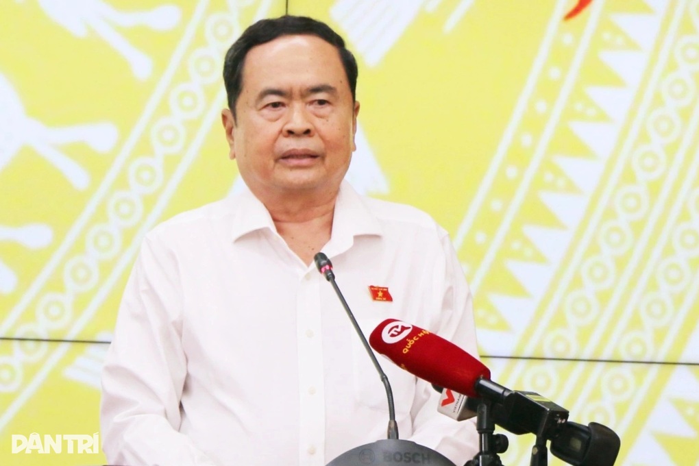 Chủ tịch Quốc hội tặng quà gia đình chính sách, người có công tại Cần Thơ - 1 Chủ tịch Quốc hội tặng quà gia đình chính sách, người có công tại Cần Thơ - 1