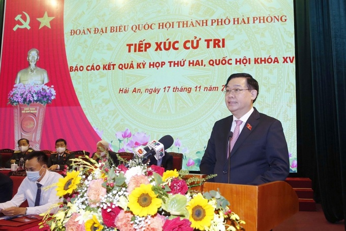 Chủ tịch Quốc hội khẳng định, Quốc hội đang tiếp tục nỗ lực đổi mới, bảo đảm mọi quyết sách đều vì quyền lợi chính đáng của người dân, doanh nghiệp.