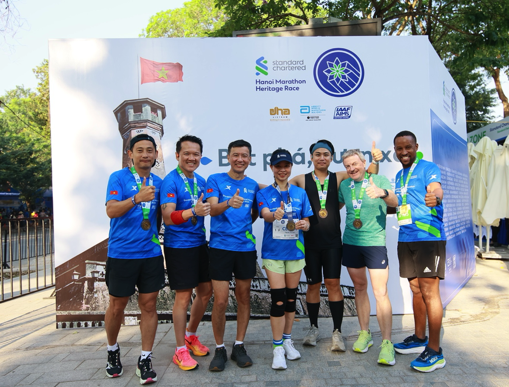Attirer des athlètes internationaux issus d'une piste de course historique - 2 Sức hút vận động viên quốc tế từ đường chạy di sản - 2