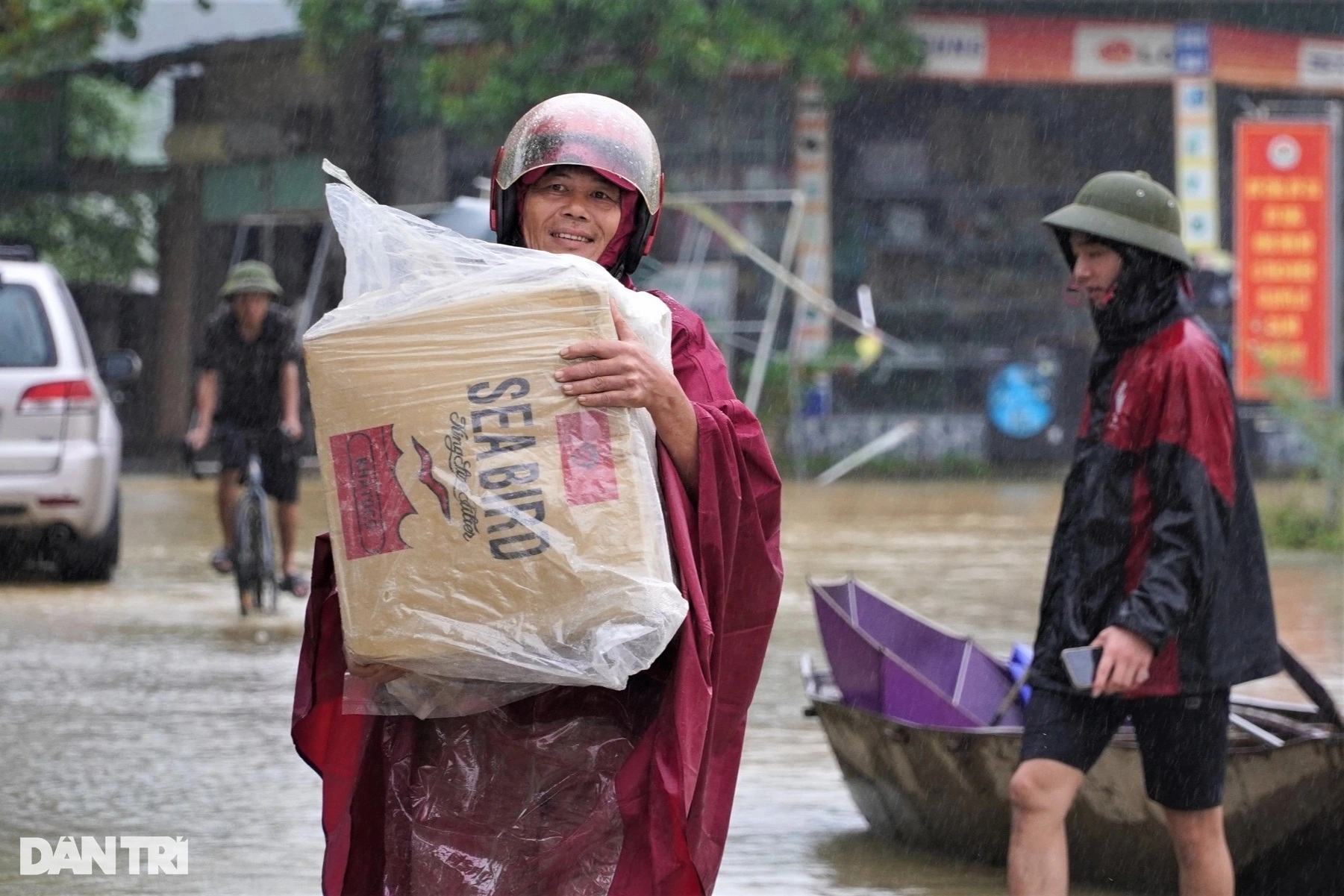 Nơi người dân trắng đêm canh nước, chạy lũ 2 lần trong 4 ngày - 6