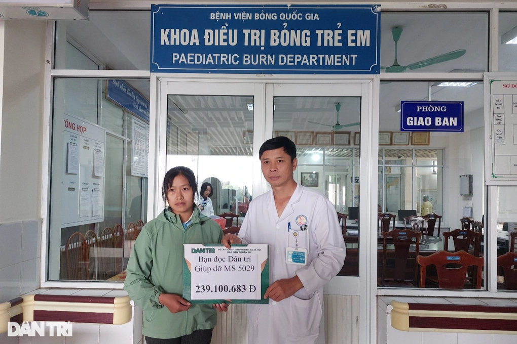 Bạn đọc Dân trí và các y, bác sĩ đã sinh ra con trai em một lần nữa - 2 Bạn đọc Dân trí và các y, bác sĩ đã sinh ra con trai em một lần nữa - 2