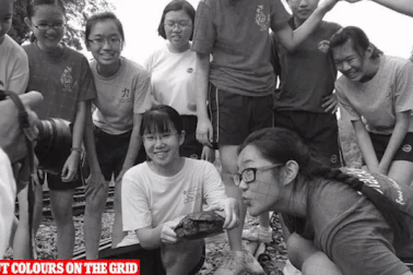 Bức ảnh đang gây sốt là ảnh đen trắng hay ảnh màu?