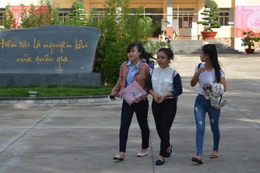 Chưa kịp bóc đề, 1 thí sinh phải nhập viện cấp cứu