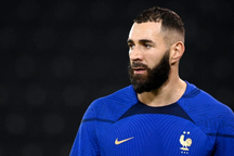 Karim Benzema tuyên bố chia tay đội tuyển Pháp