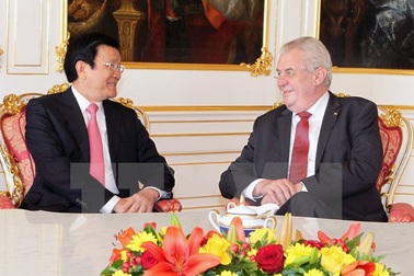 Việt Nam luôn ưu tiên tăng cường quan hệ với Cộng hòa Séc